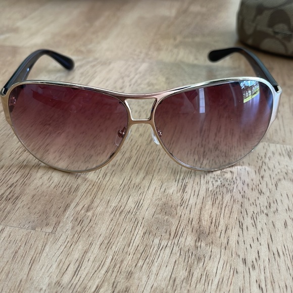 Marc Jacobs Sunglasses W/ Coach Case - Picture 13 of 17